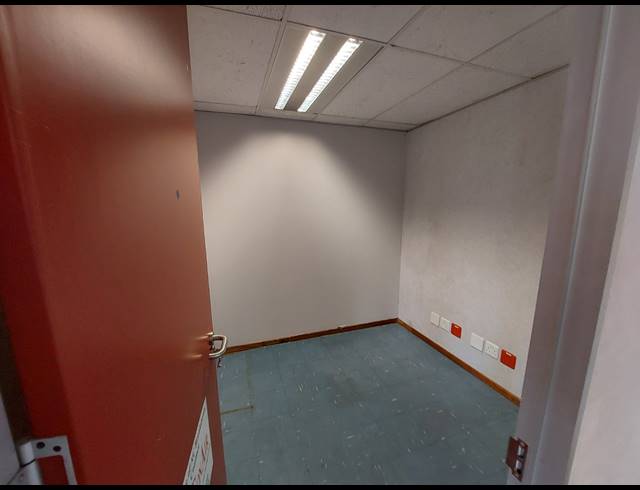 418M² OFFICE TO LET IN BEDFORDVIEW